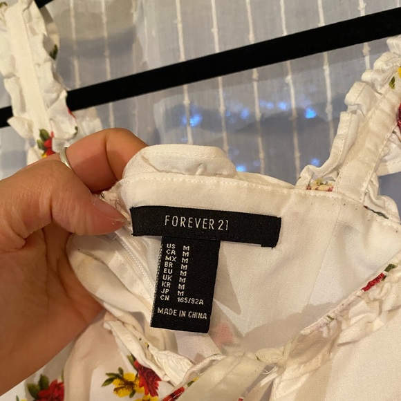 Forever 21 Floral Dress - Picture 2 of 3